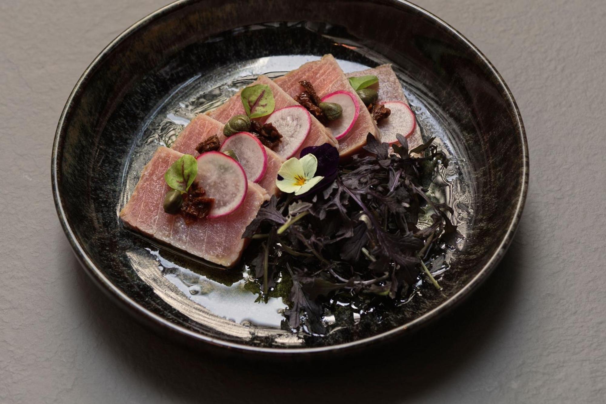 Отель Monasty, Thessaloniki, Autograph Collection Экстерьер фото Tuna sashimi