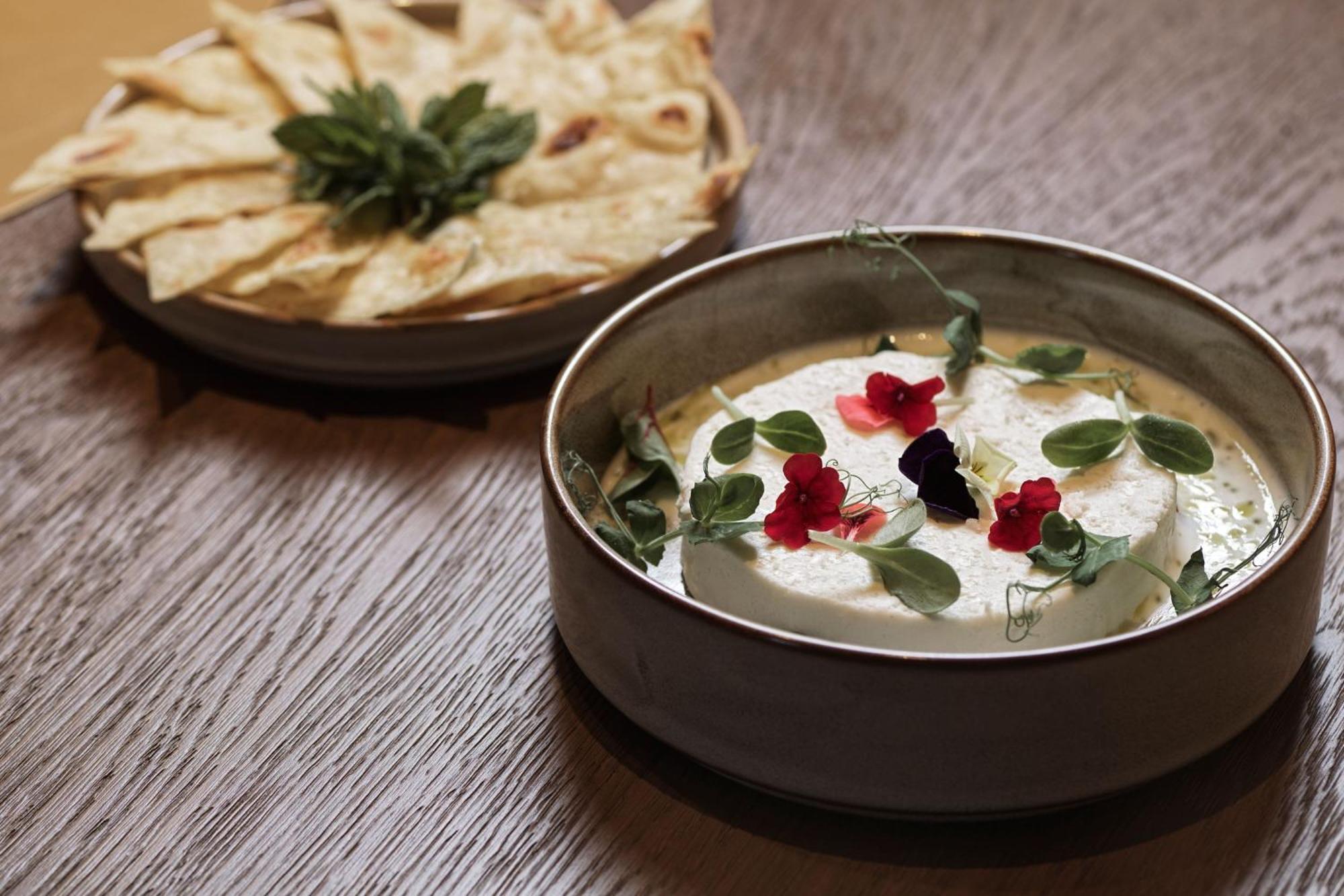 Отель Monasty, Thessaloniki, Autograph Collection Экстерьер фото Labneh with olive oil and mint