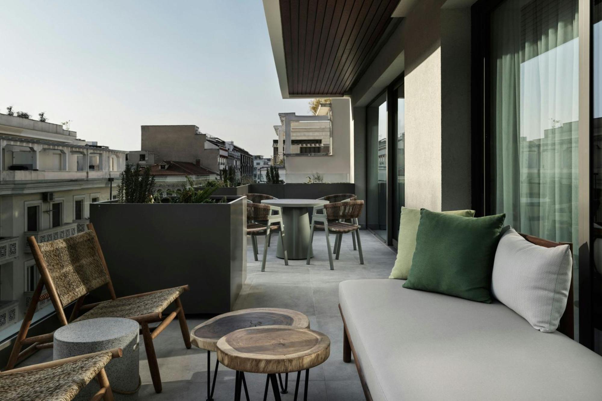 Отель Monasty, Thessaloniki, Autograph Collection Экстерьер фото The hotel's rooftop
